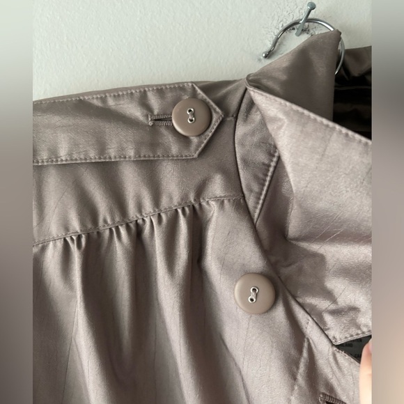 British Mist tan cream color long trench coat‎ size 12 - Picture 11 of 12